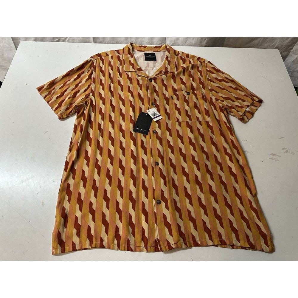 Junk Food Clothing LA Alexei Geometric Print Rayon Camp Shirt Men’s Size XXL NWT
